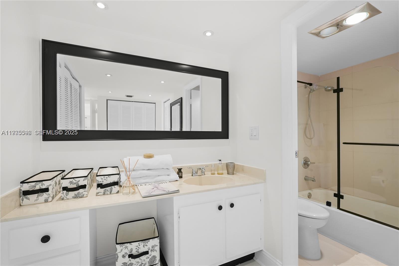 CORONADO CONDO- TOWER II - Residential