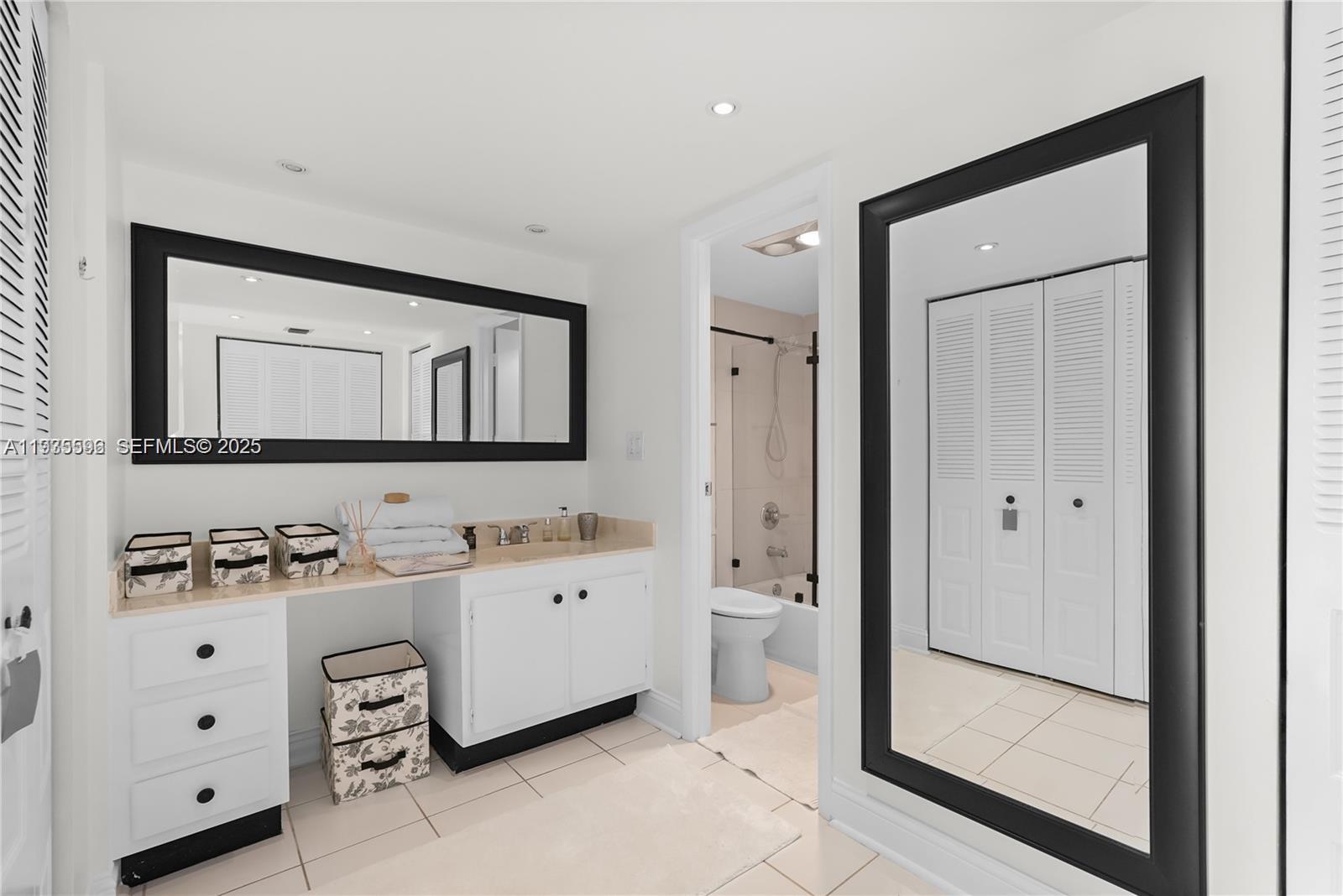 CORONADO CONDO- TOWER II - Residential