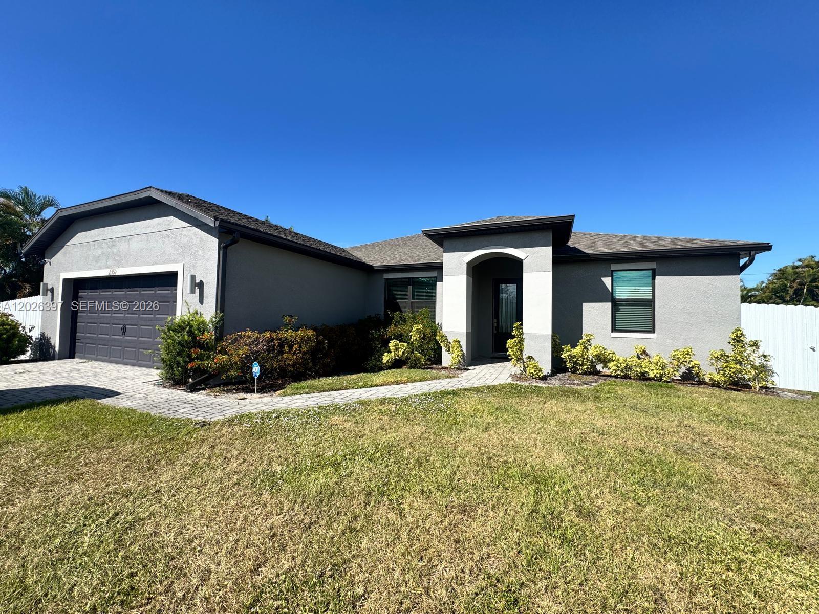 CAPE CORAL - Residential