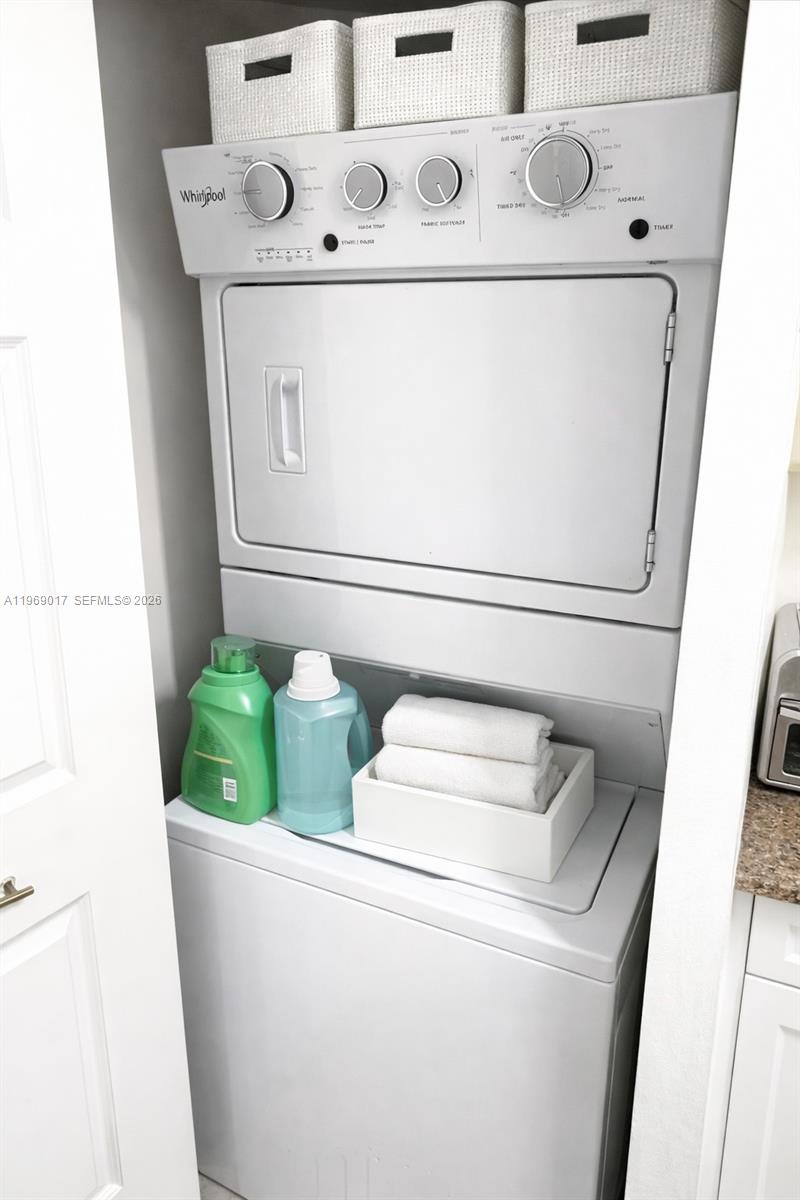 PORTO BELLAGIO CONDO - Residential