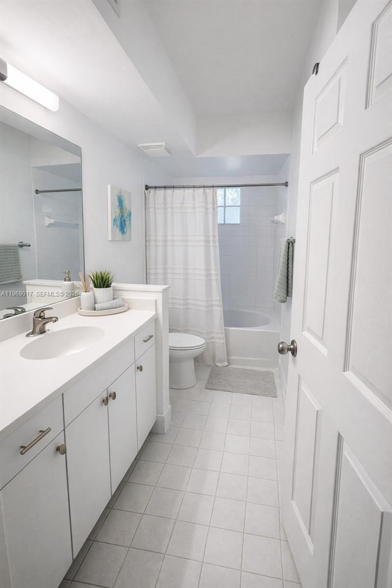 PORTO BELLAGIO CONDO - Residential