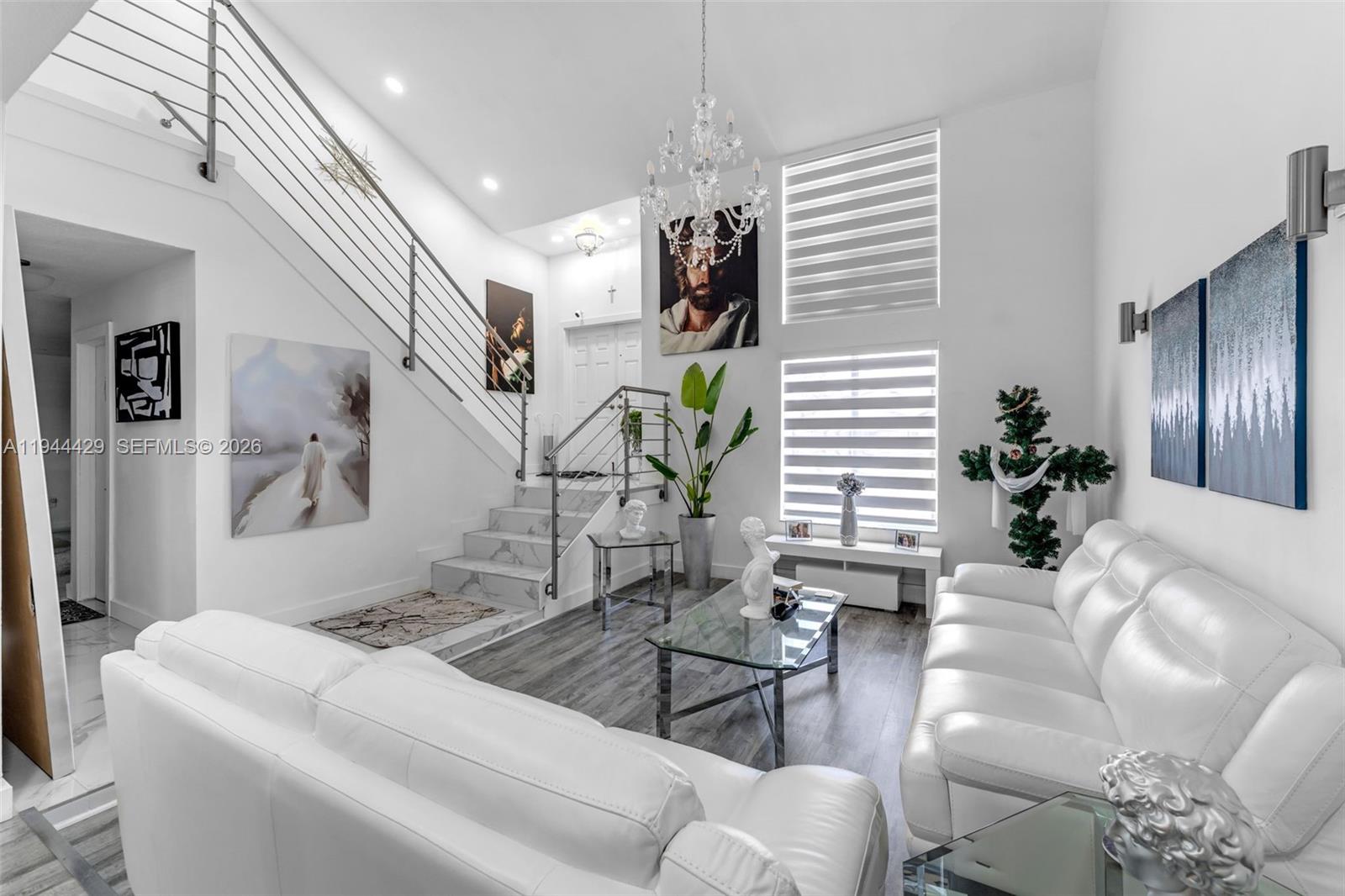 VENEZIA HOMES ESTATES IST - Residential