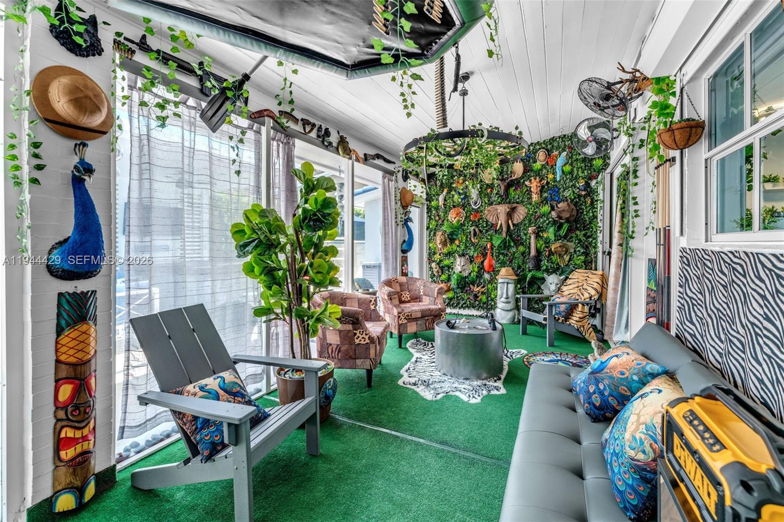 VENEZIA HOMES ESTATES IST - Residential