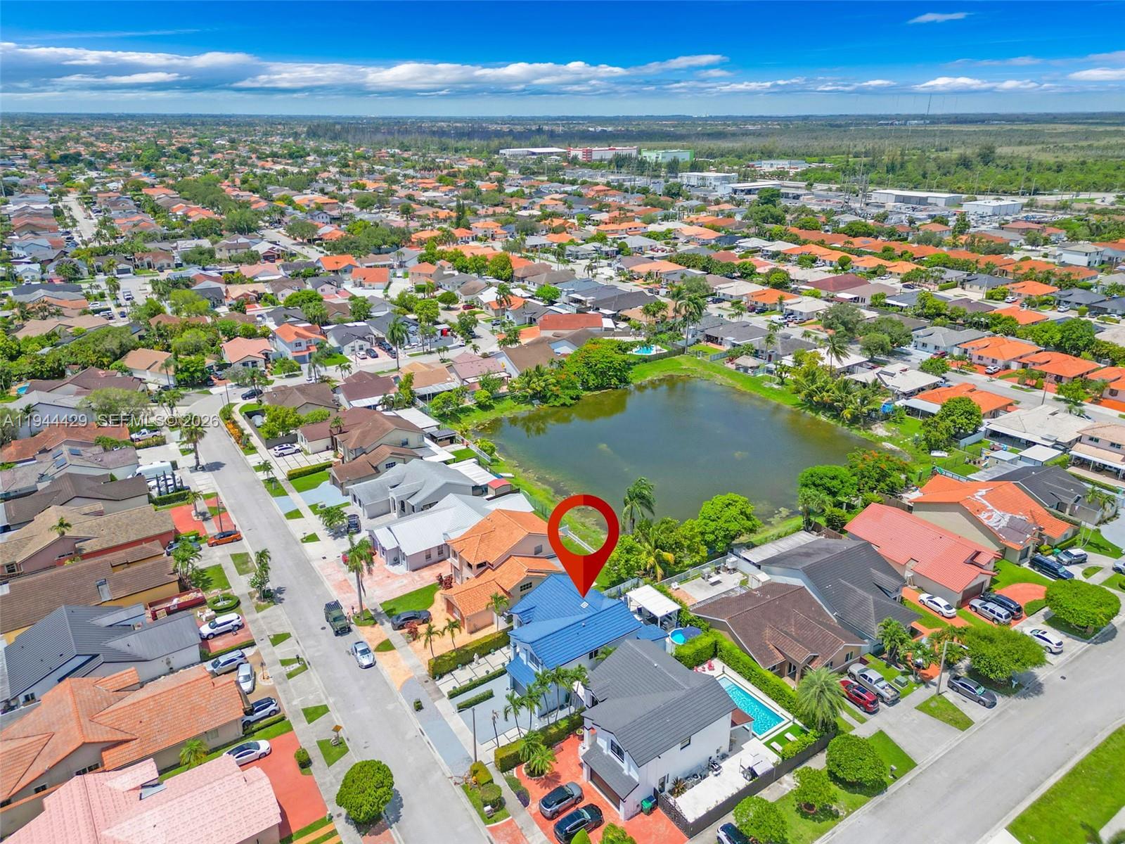 VENEZIA HOMES ESTATES IST - Residential