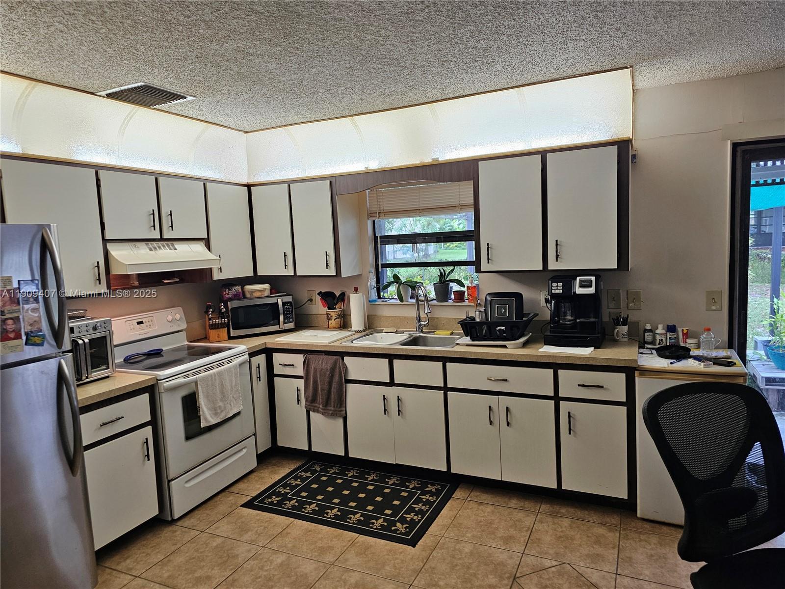 INDIAN RIVER ESTATES UNIT - Residential