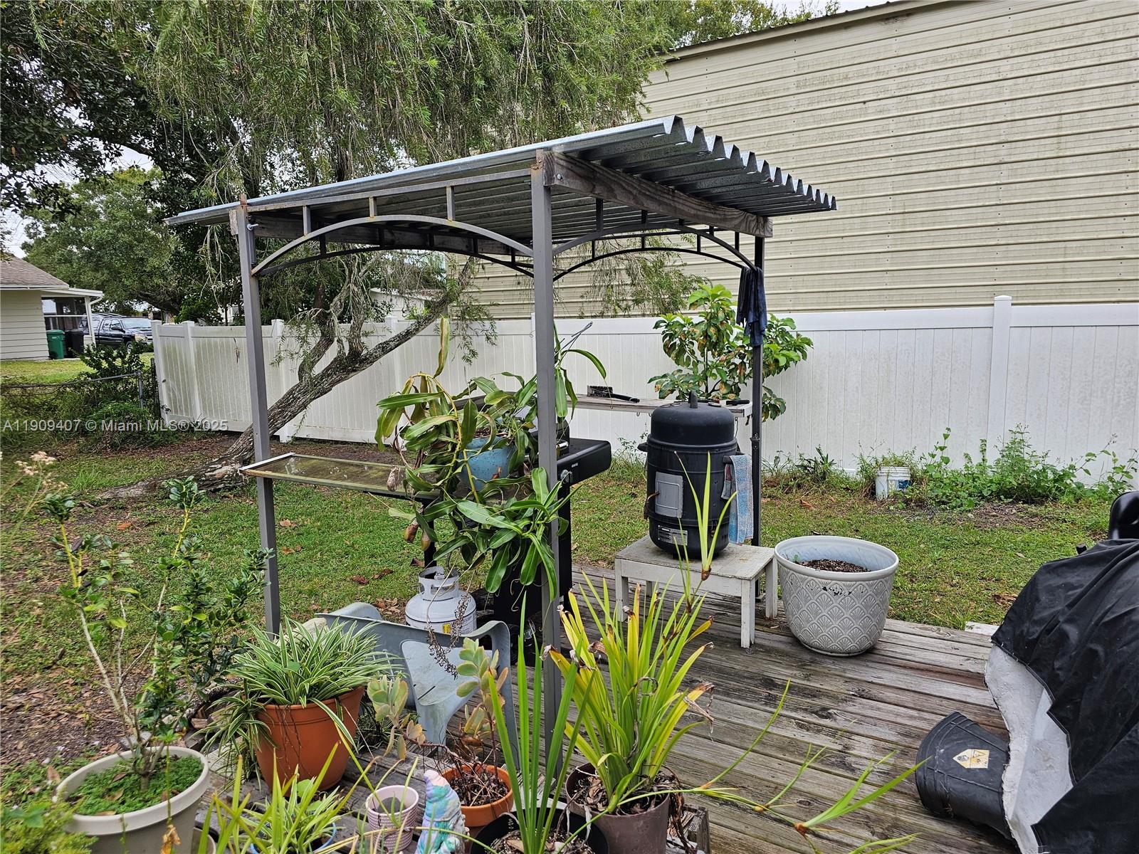 INDIAN RIVER ESTATES UNIT - Residential