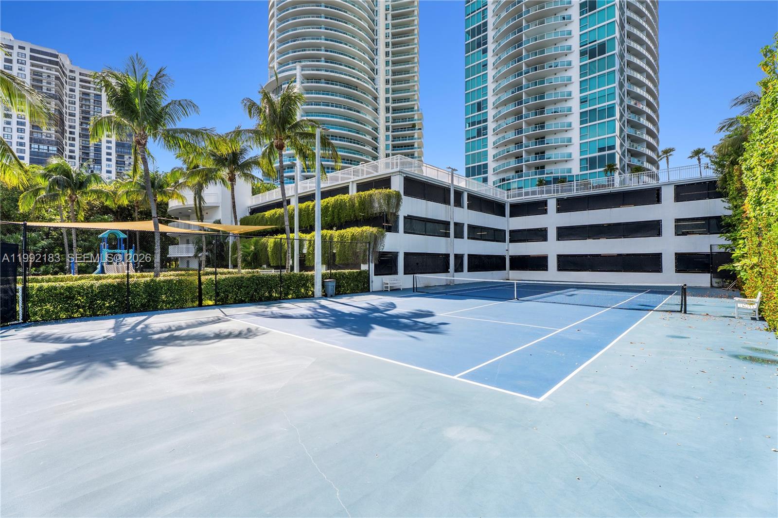 SKYLINE ON BRICKELL CONDO - Residential