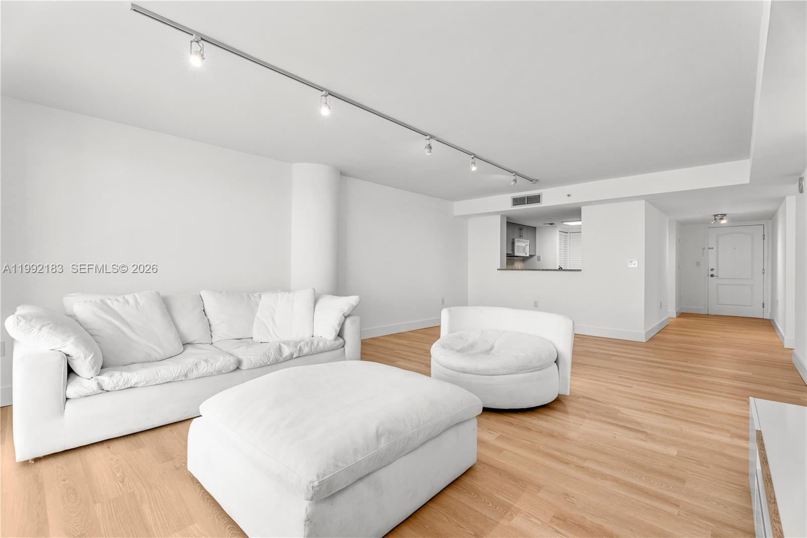 2101 Brickell Ave 806