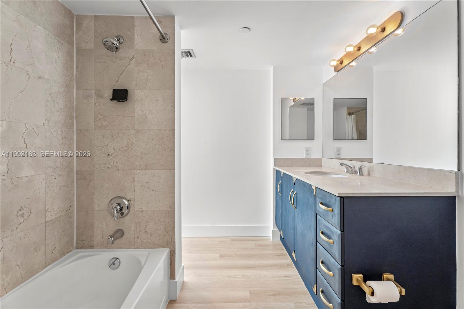 SKYLINE ON BRICKELL CONDO - Residential