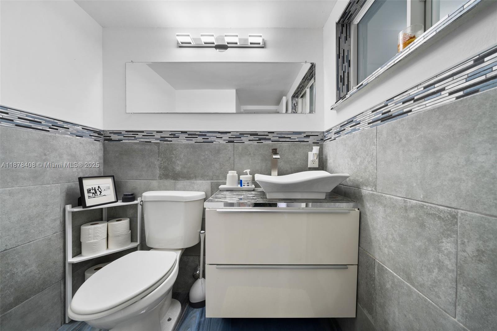 EDEN POINT NORTH CONDO - Residential