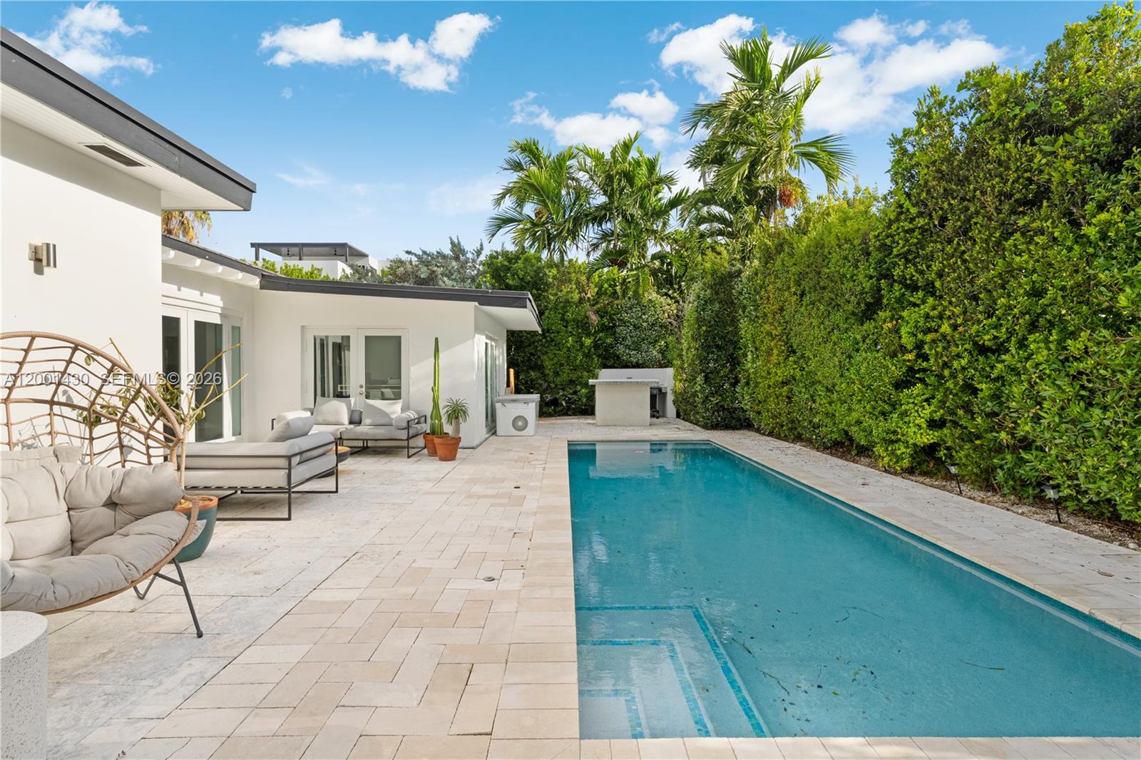 TREASURE PLAZA - Residential