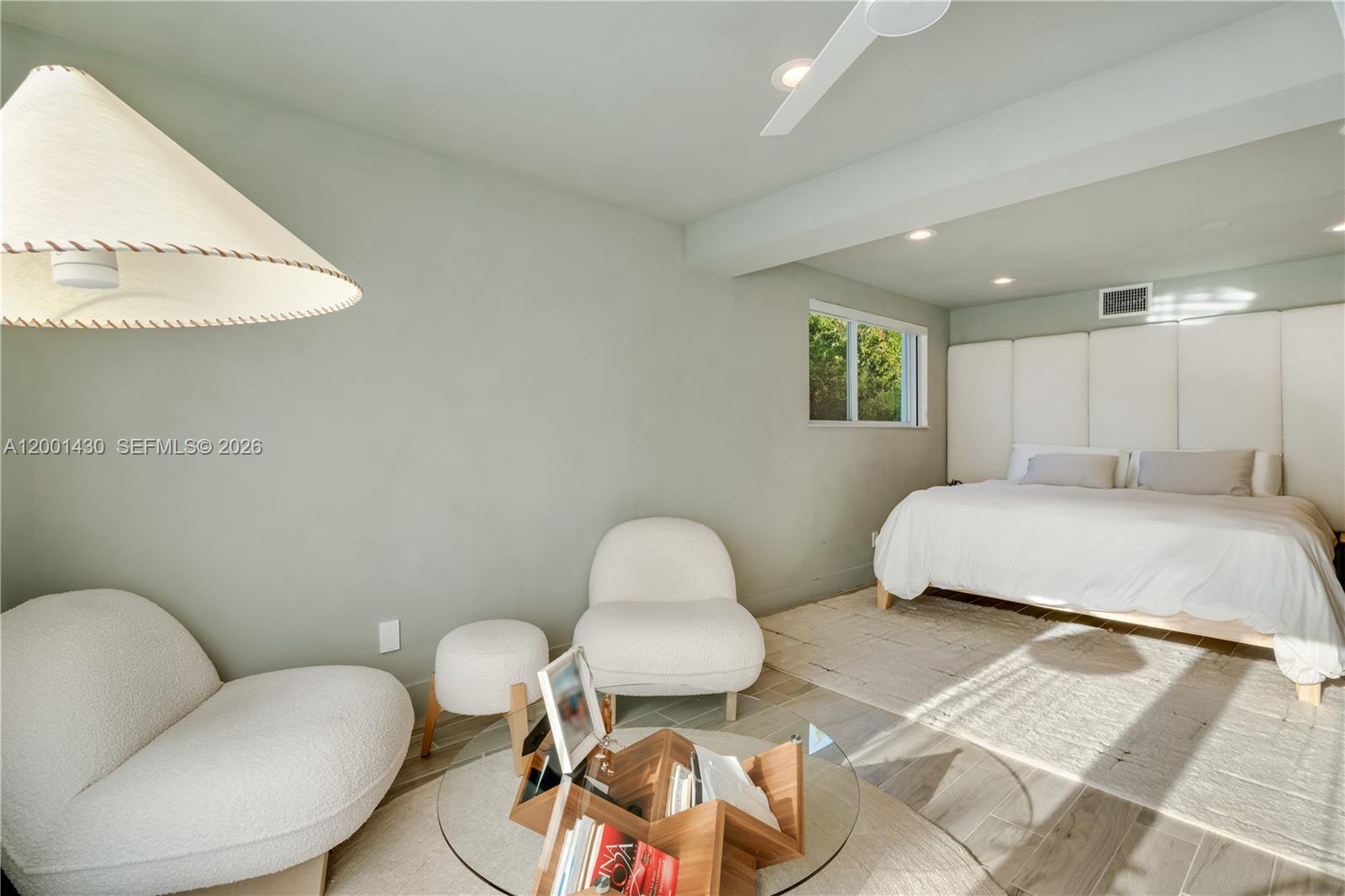 TREASURE PLAZA - Residential