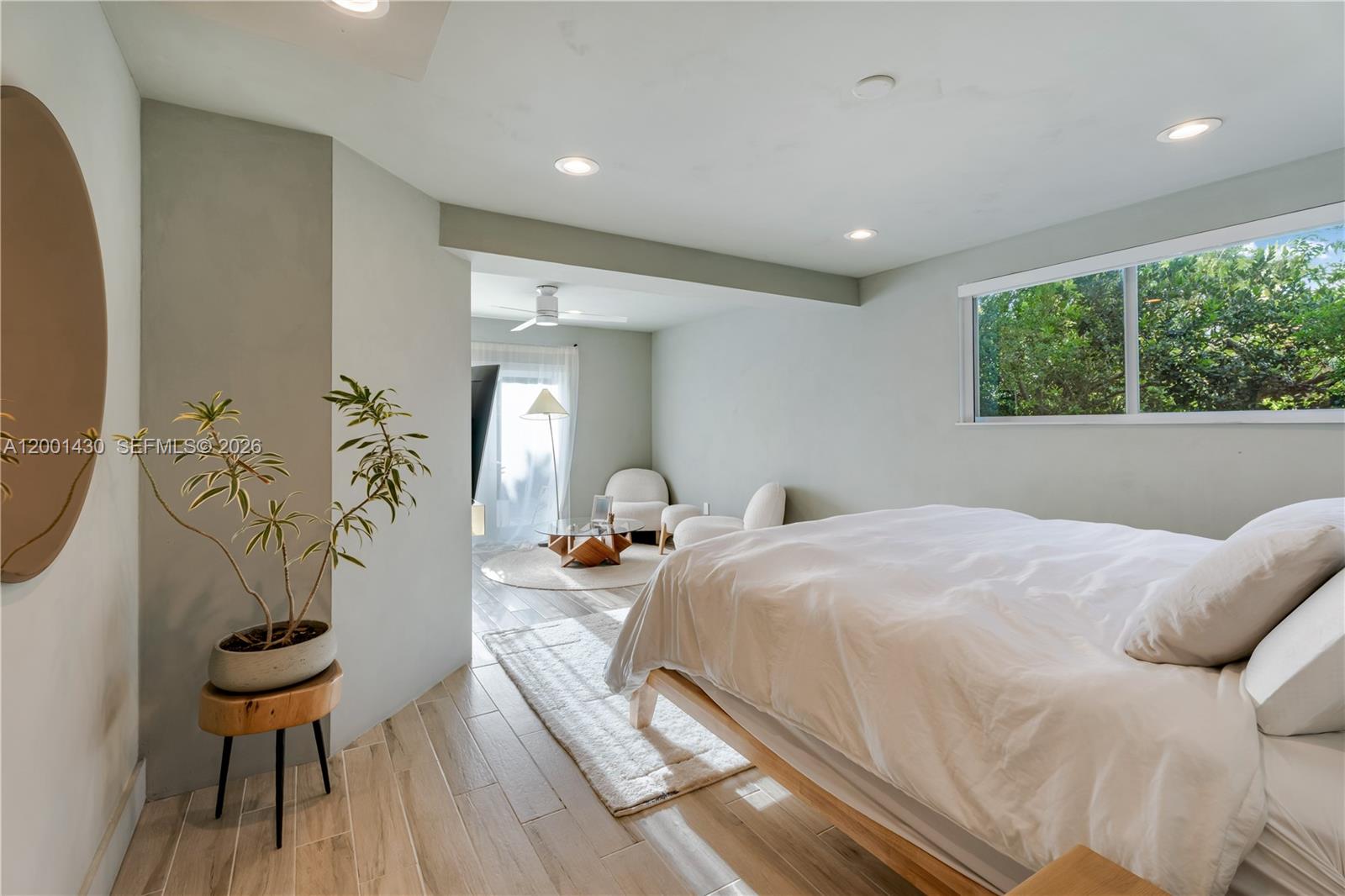 TREASURE PLAZA - Residential