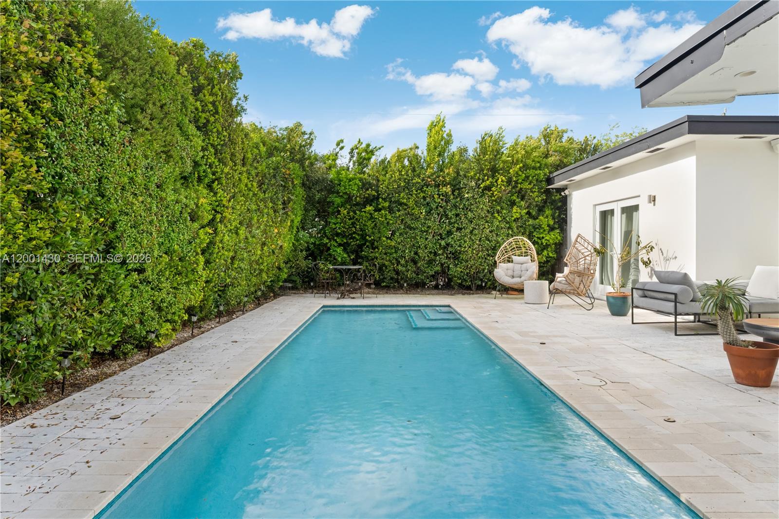 TREASURE PLAZA - Residential