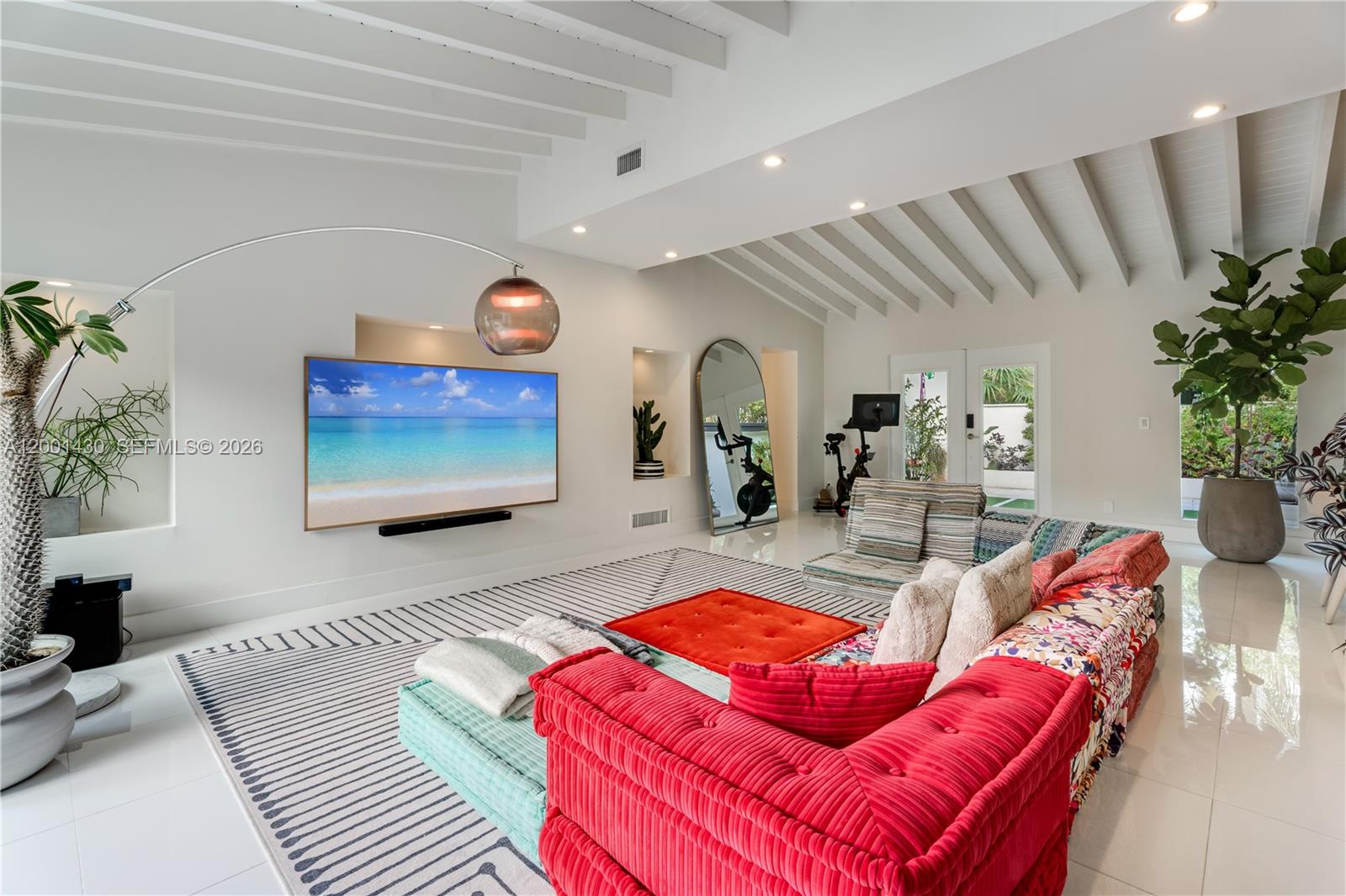 TREASURE PLAZA - Residential