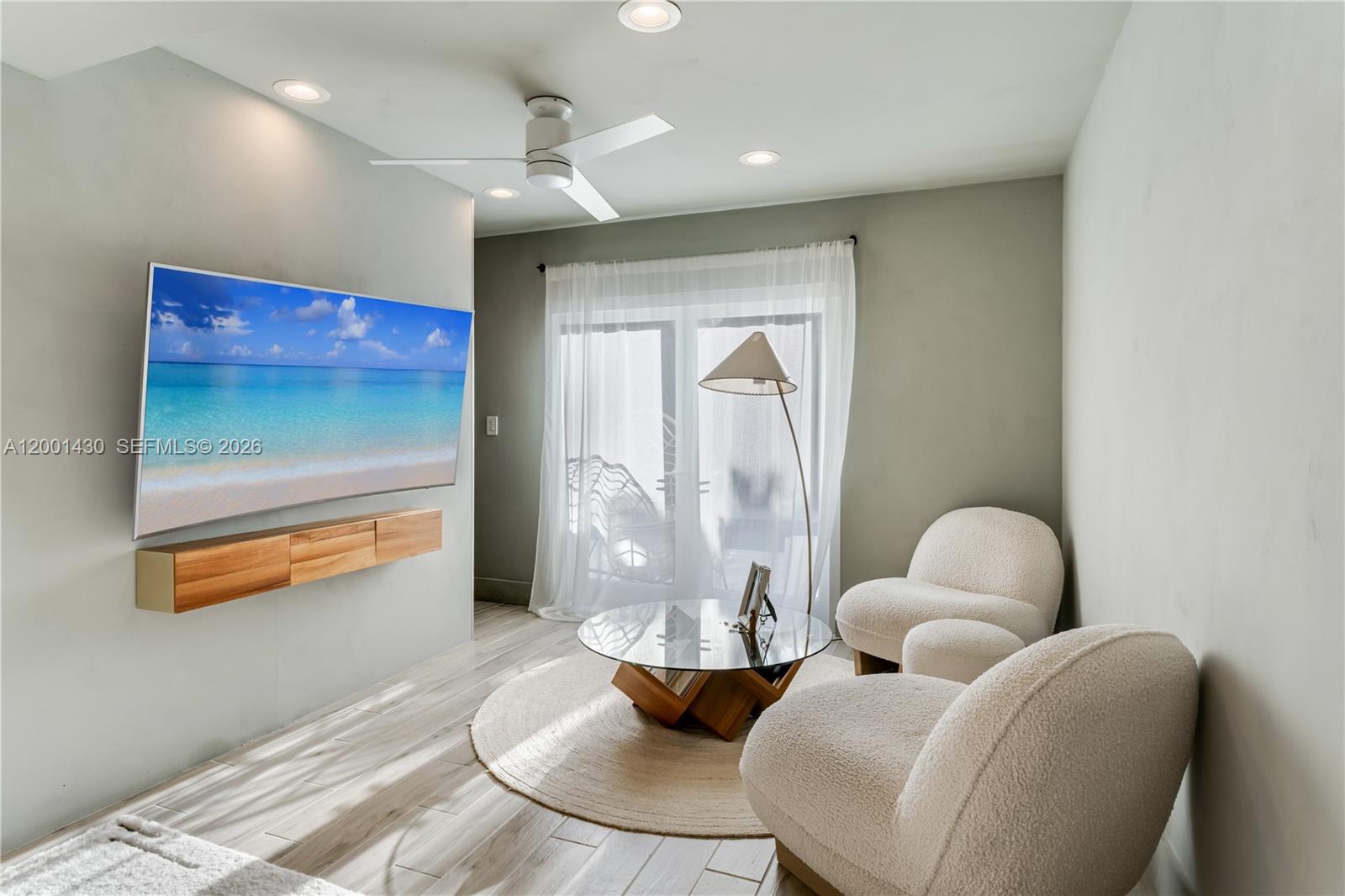 TREASURE PLAZA - Residential