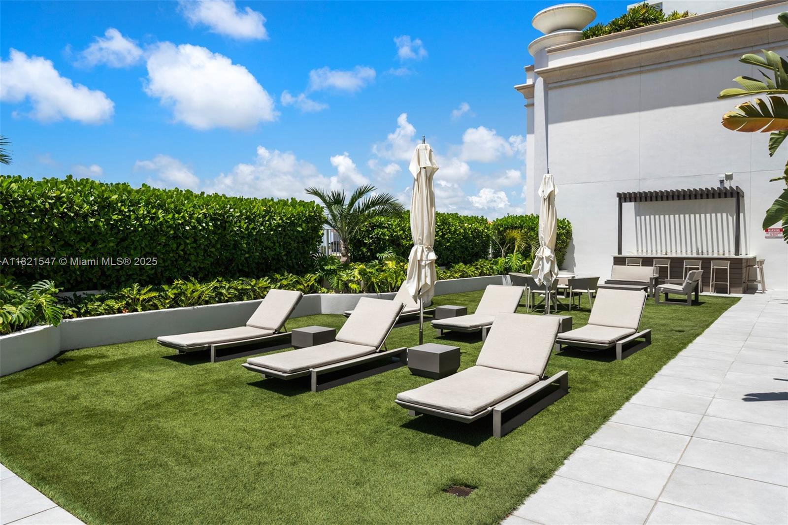 GIRALDA PLACE CONDO - Residential