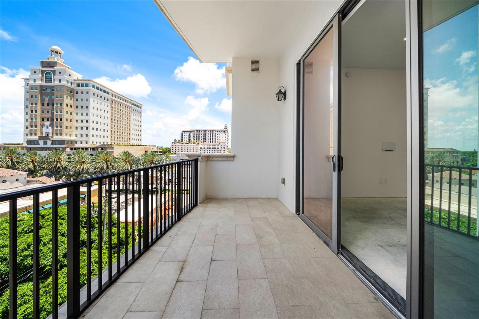 GIRALDA PLACE CONDO - Residential
