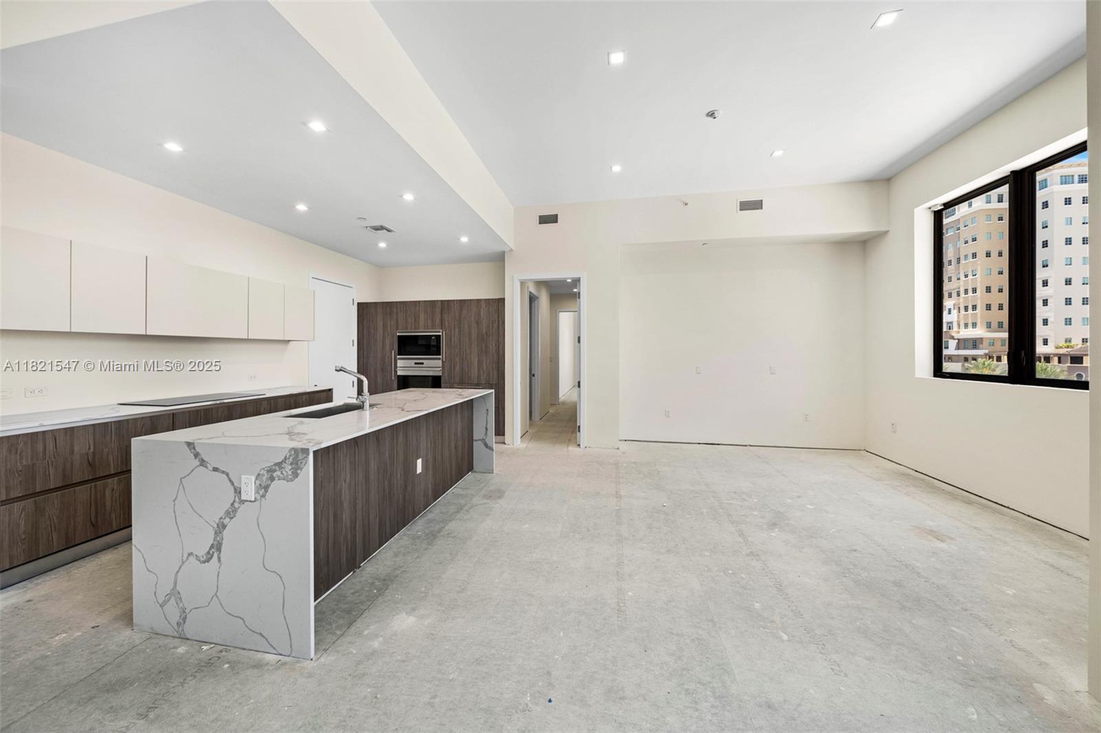 GIRALDA PLACE CONDO - Residential