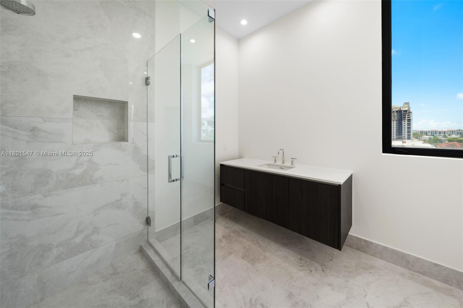 GIRALDA PLACE CONDO - Residential