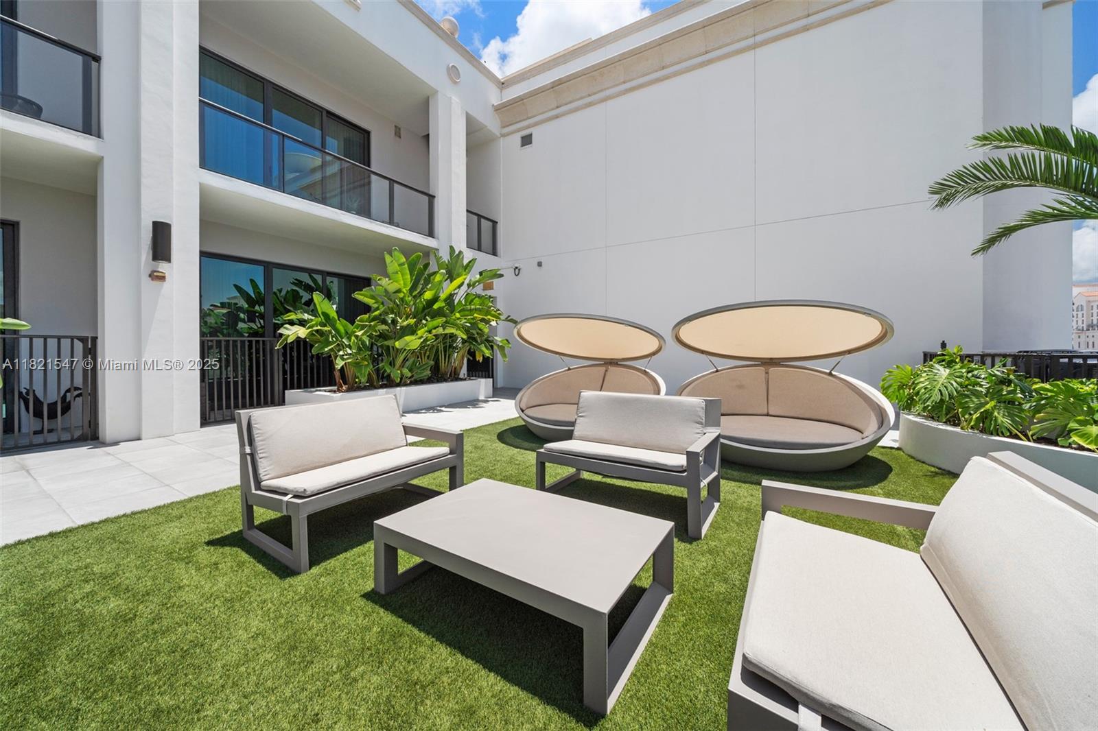 GIRALDA PLACE CONDO - Residential