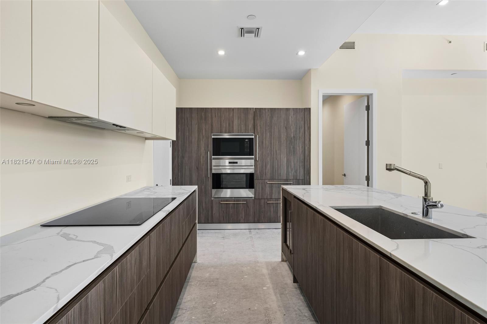 GIRALDA PLACE CONDO - Residential