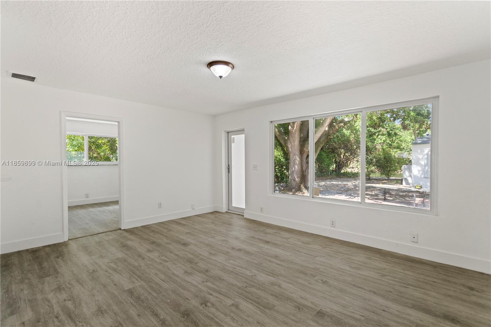 BISCAYNE GARDENS SEC E PA - Residential