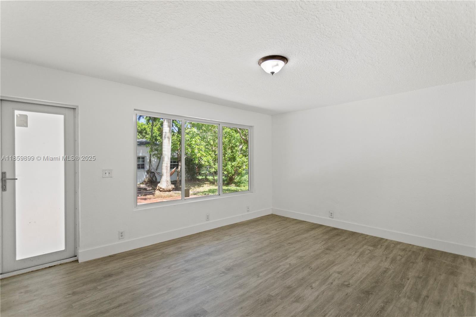 BISCAYNE GARDENS SEC E PA - Residential