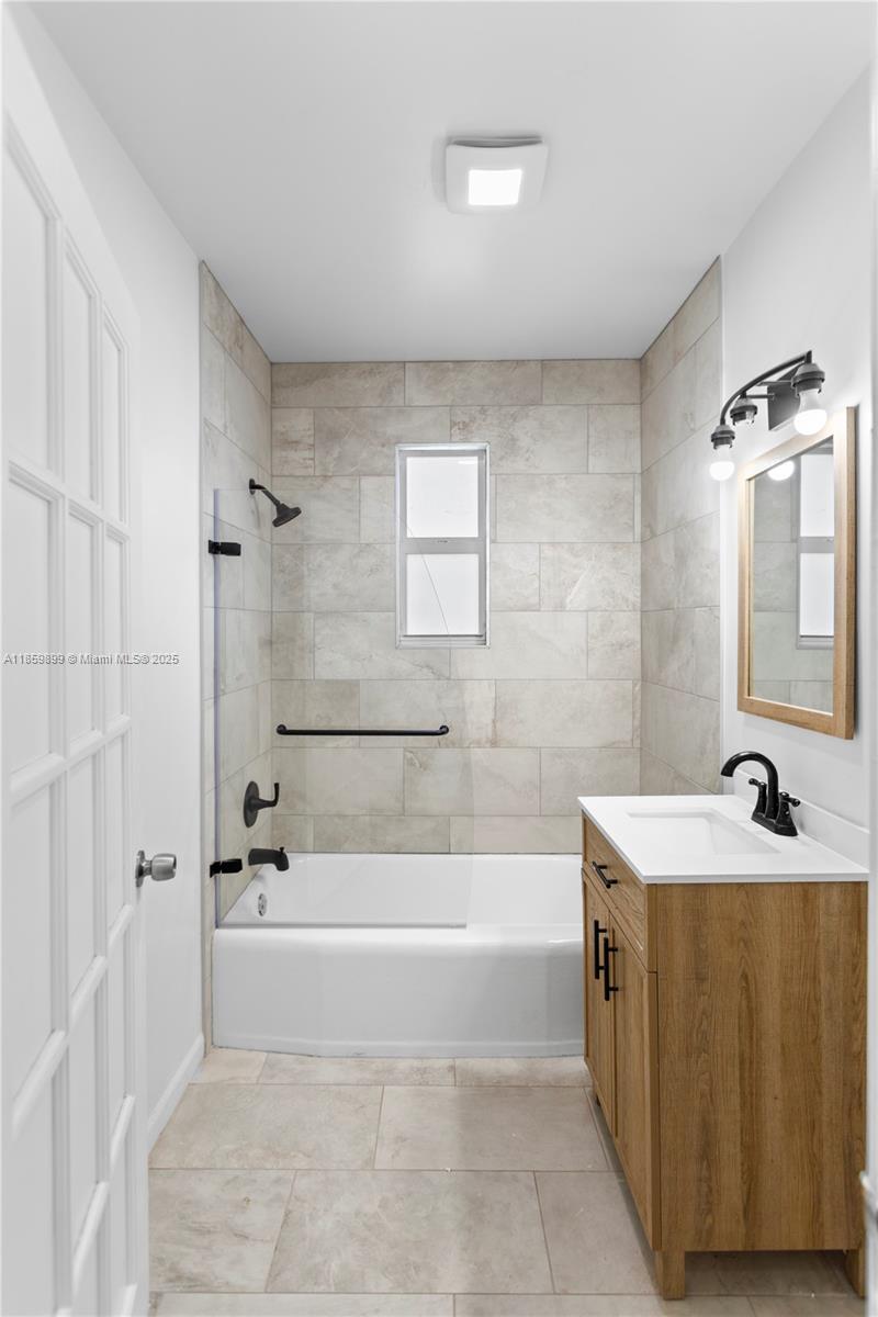 BISCAYNE GARDENS SEC E PA - Residential