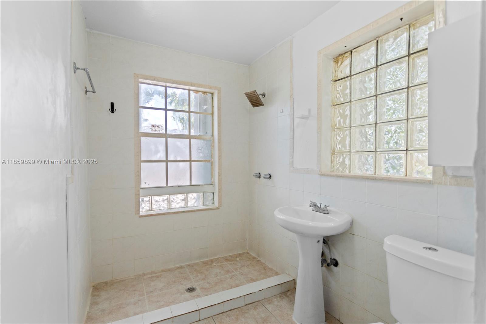 BISCAYNE GARDENS SEC E PA - Residential