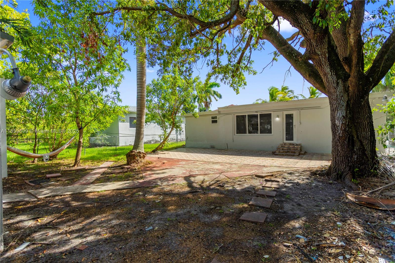 BISCAYNE GARDENS SEC E PA - Residential