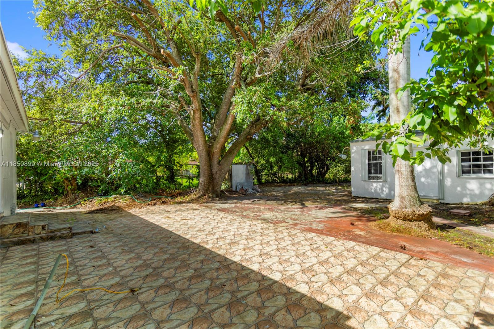 BISCAYNE GARDENS SEC E PA - Residential