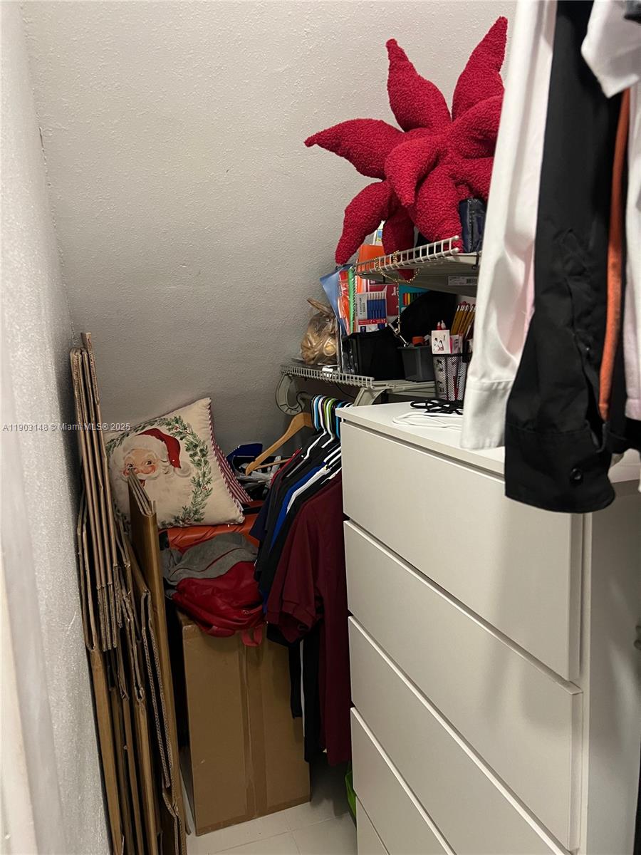 PARADISE GARDENS - Residential