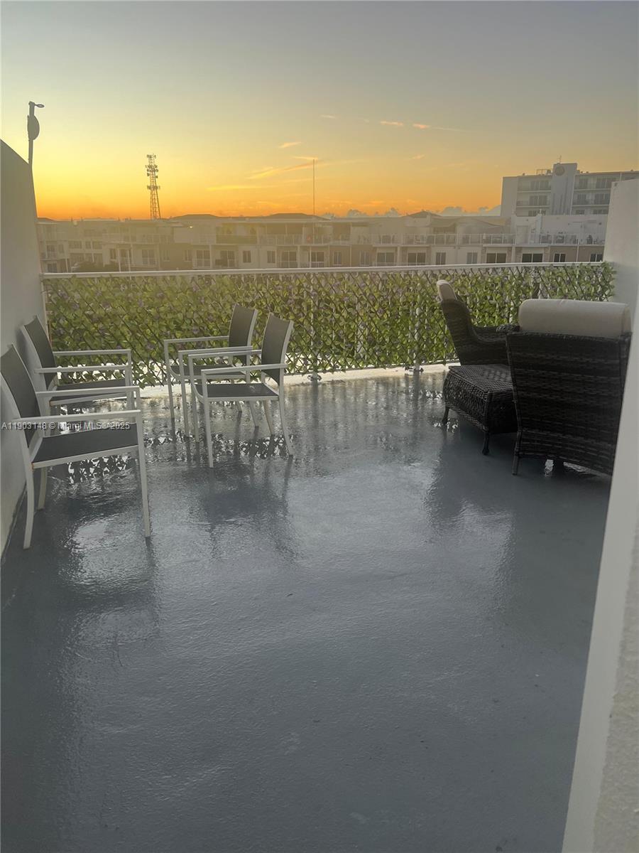 PARADISE GARDENS - Residential