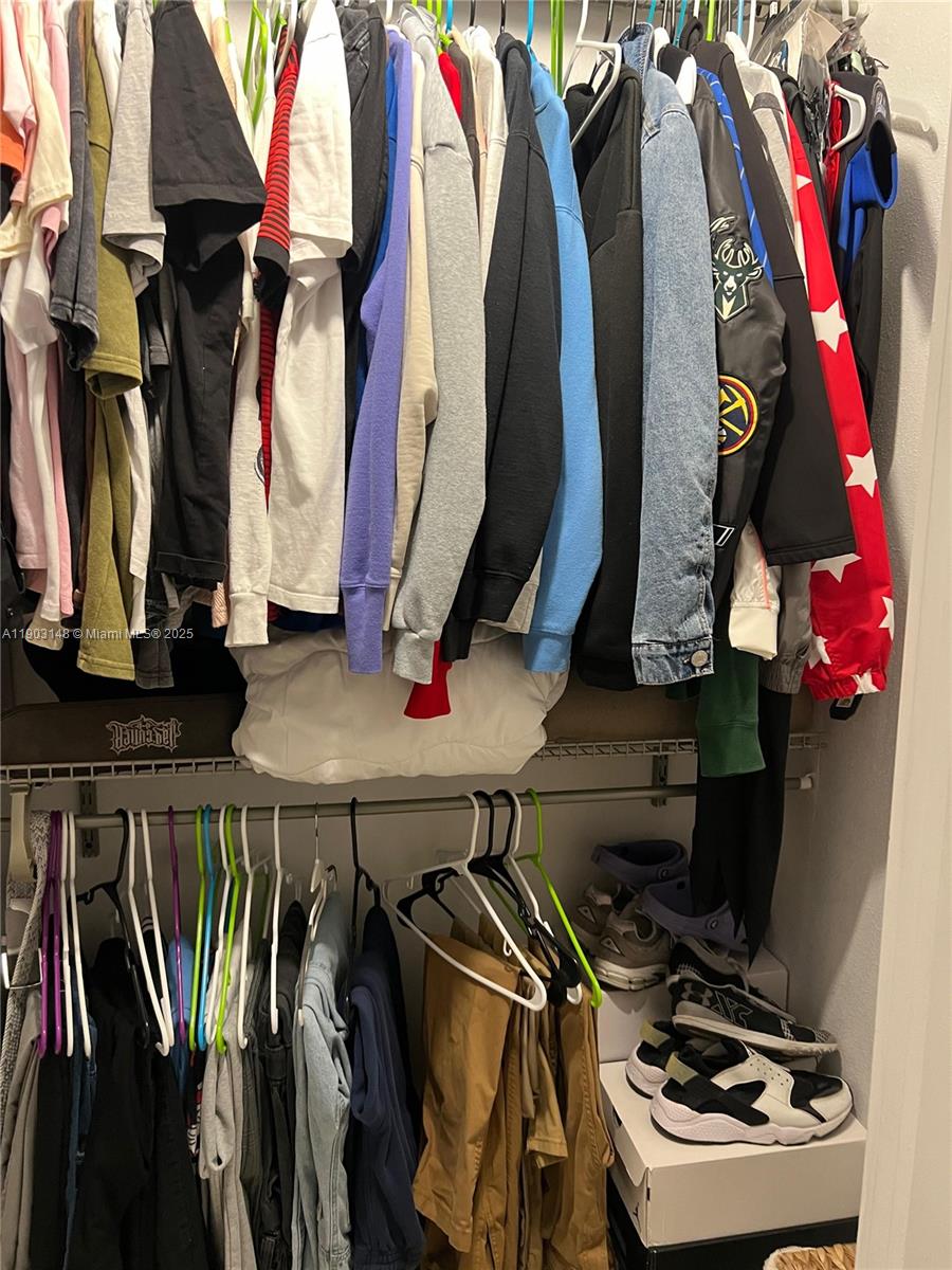 PARADISE GARDENS - Residential