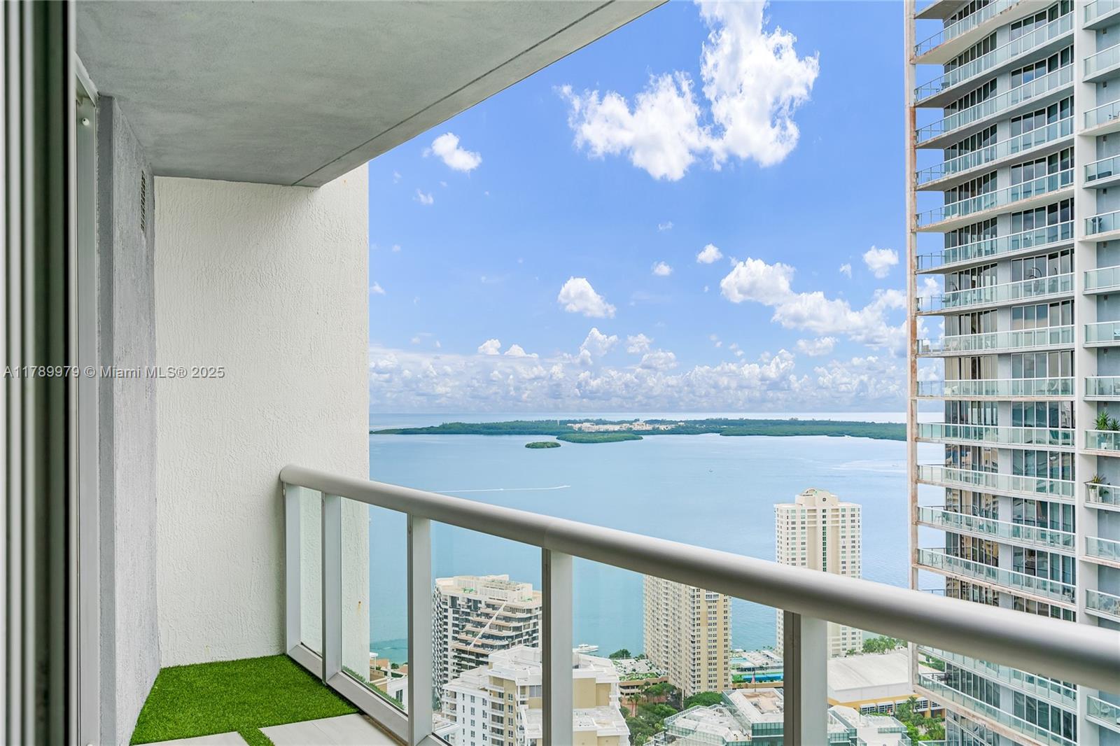 Rental Property at 475 Brickell Ave 4811, Miami, Broward County, Florida - Bedrooms: 1 
Bathrooms: 1  - $3,700 MO.