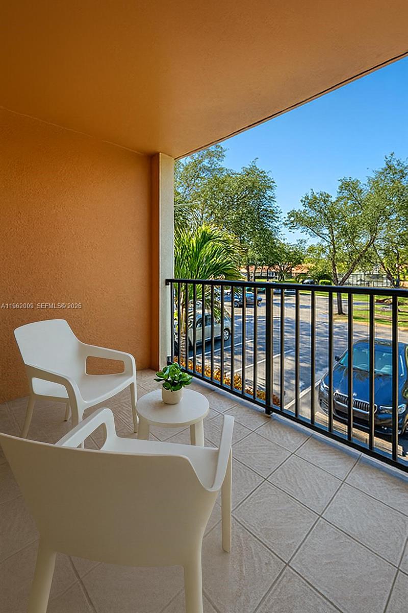 THE ENCLAVE AT NAPLES - Residential