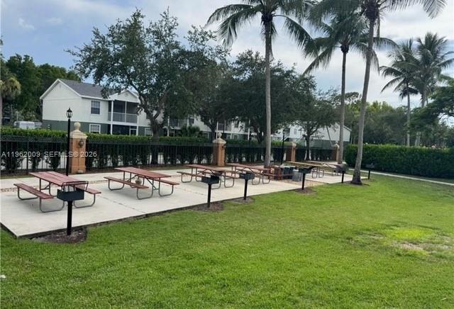 THE ENCLAVE AT NAPLES - Residential