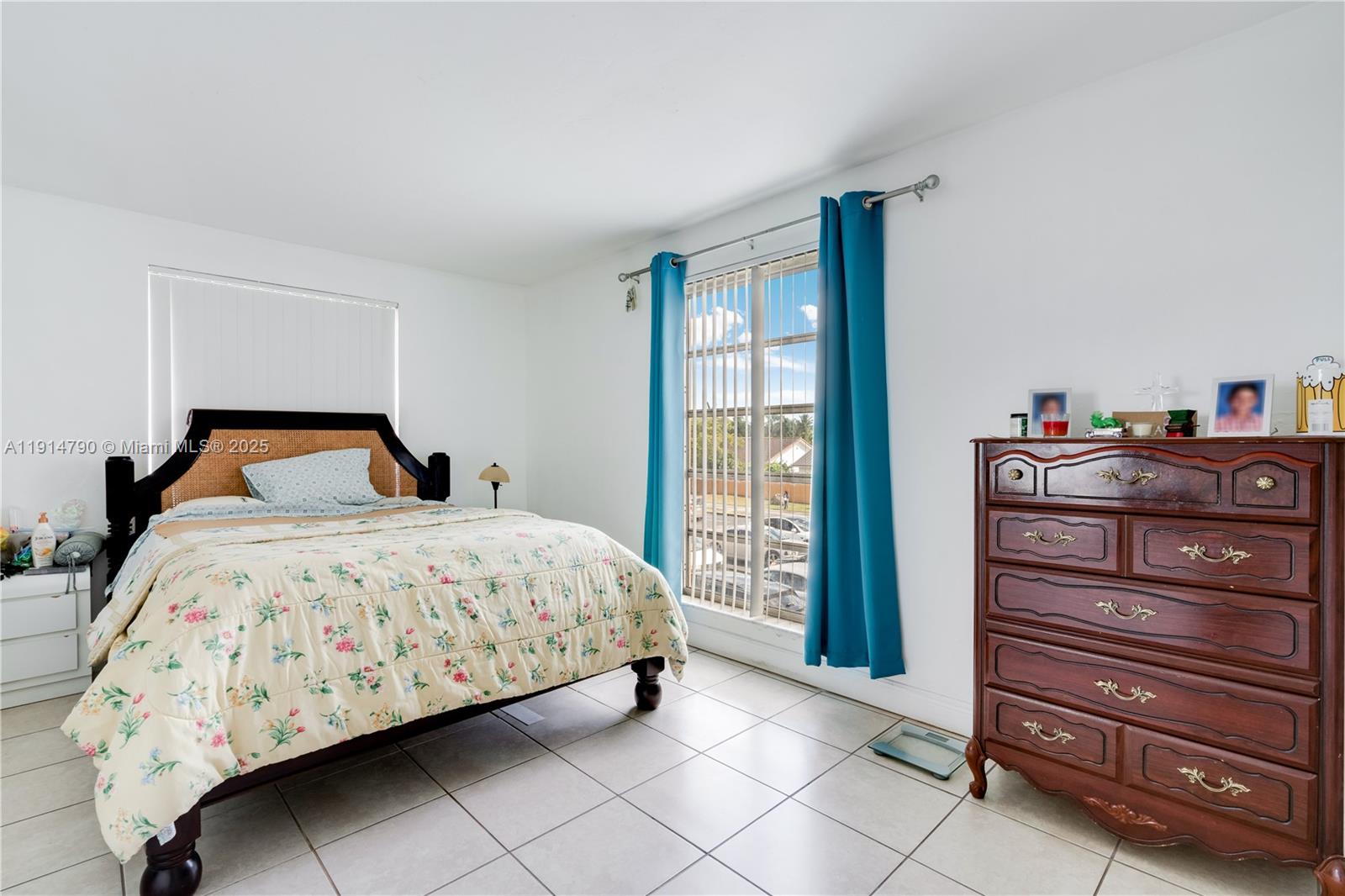 SUNSET PALMS EAST CONDO - Residential