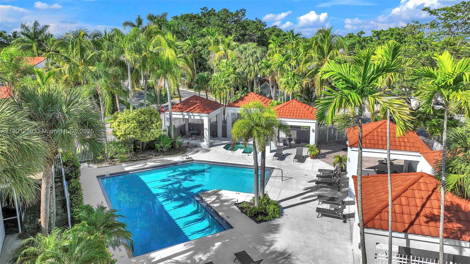 PARC COURT CONDO - Residential