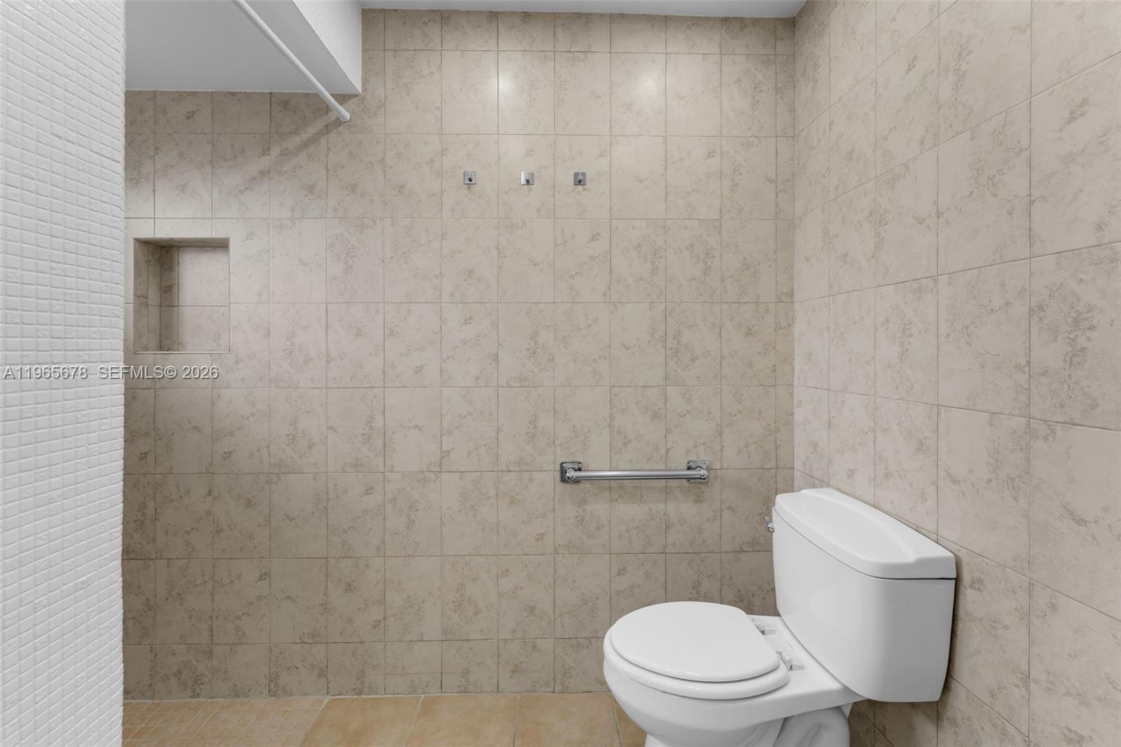 SEVILLA GARDENS SEC 1 - Residential