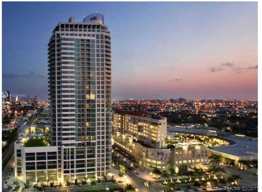 Beautiful 2 Bedroom/ 2 Bathroom, apartment in the Heart of Miami!! Modern accommodations, freshly painted, granite counter tops, ceramic floors, and spacious balconies!! This apartment is located in one of Miami's leading neighborhoods and has AMAZING CITY VIEWS! Live close to the best luxury shops, art galleries, and  top of the class restaurants. Close to downtown, Brickell, US-1, and South Beach!!