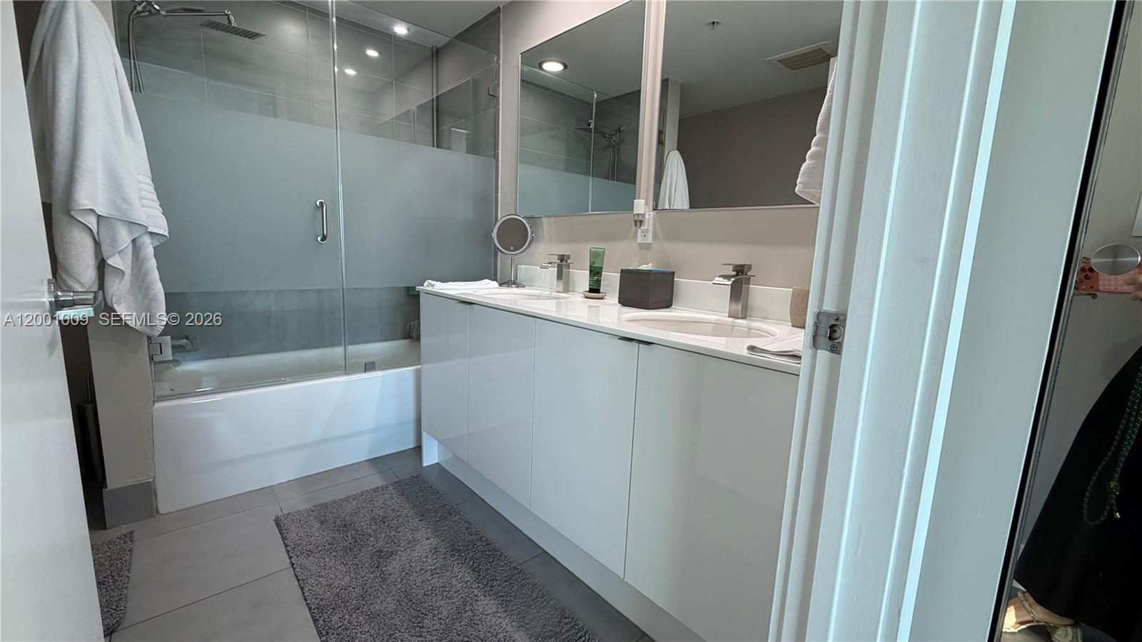 MINT CONDO - Residential Lease