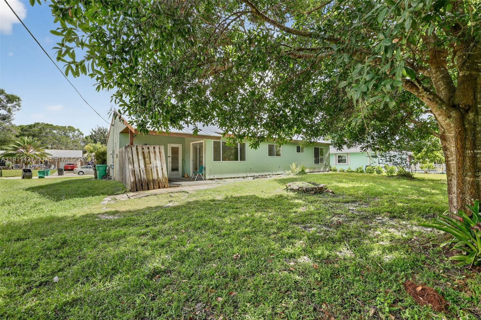 PORT ST LUCIE SECTION 18 - Residential Lease