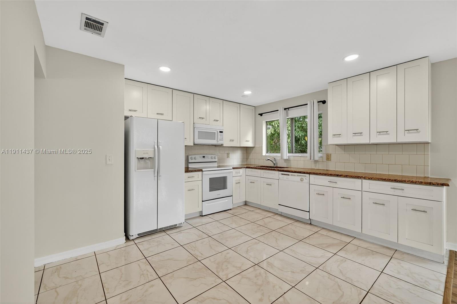 PORT ST LUCIE SECTION 18 - Residential Lease