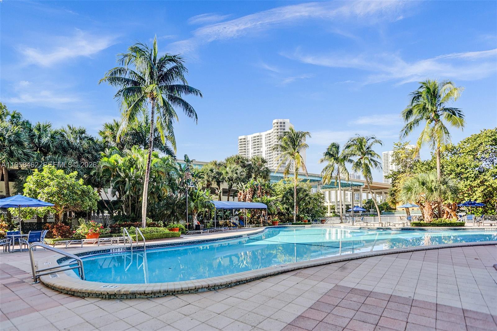 OCEANVIEW BUILDING A COND - Residential