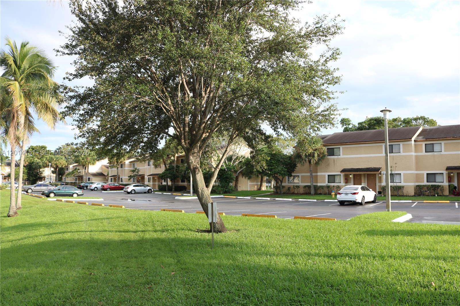 PALMS OF PEMBROKE CONDO - Residential