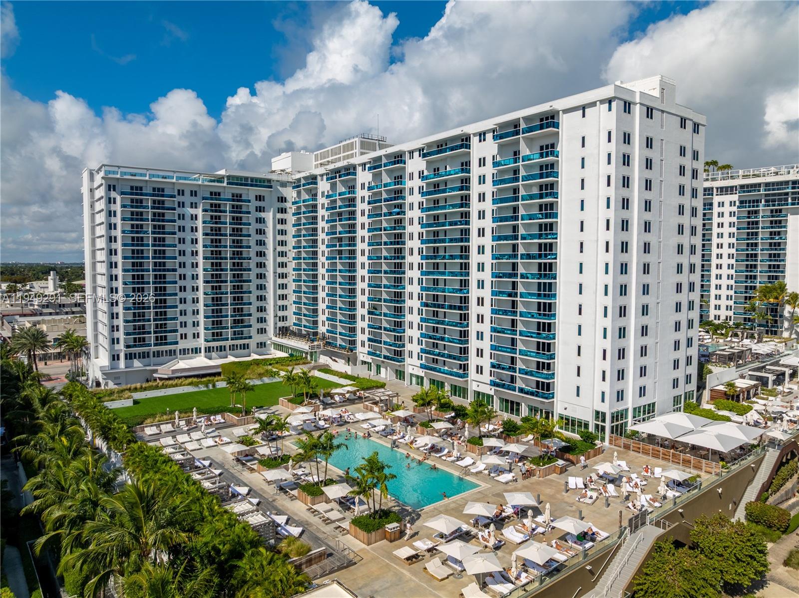 RONEY PALACE CONDO - Residential