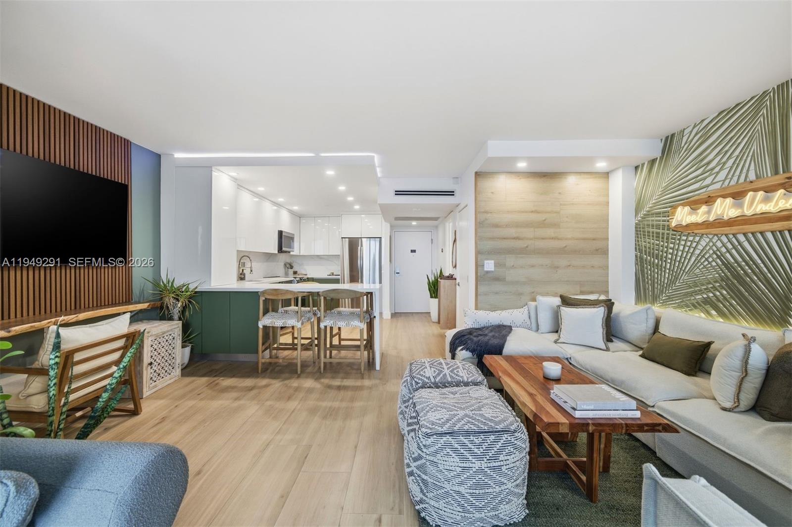 RONEY PALACE CONDO - Residential