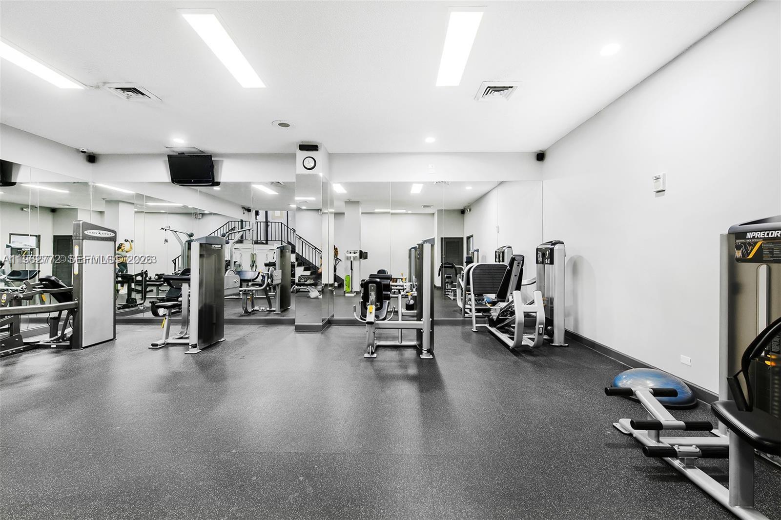 WINSTON TOWERS 200 - Residential